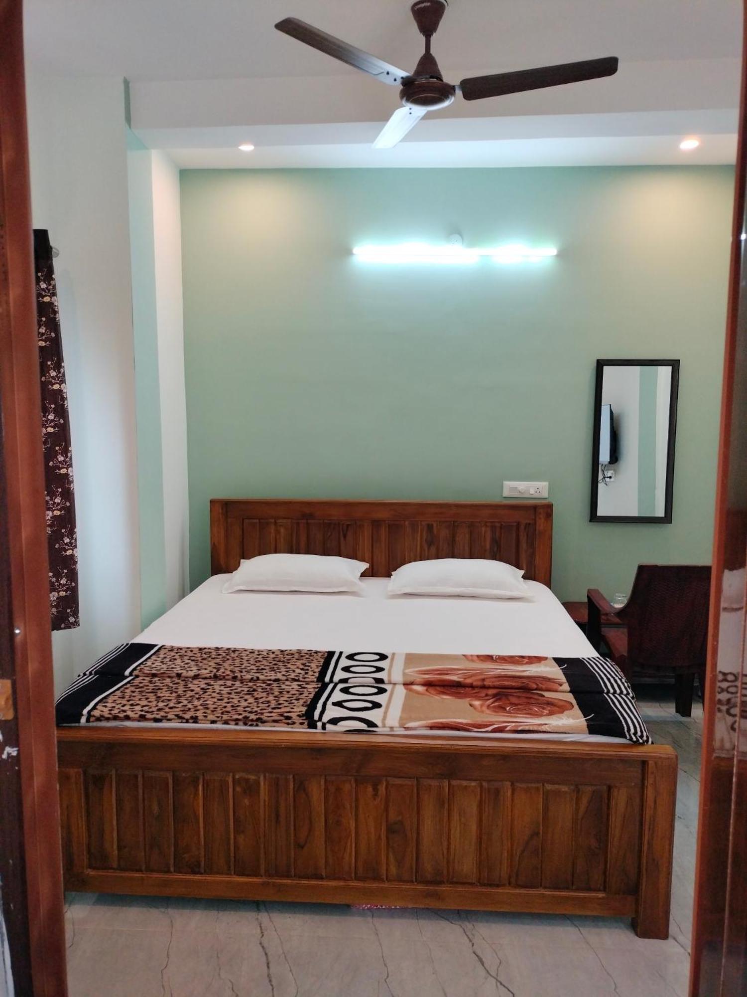 Alāndurai Teja Residency酒店 外观 照片